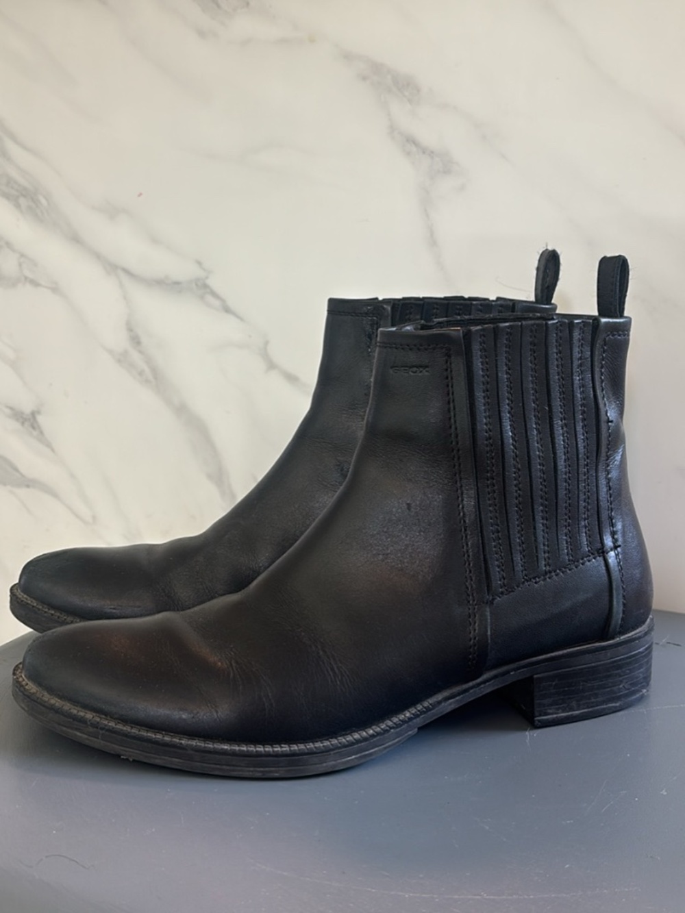 Geox black leather boot